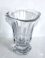 MAGNIFIQUE VASE SUR PIEDOUCHE EN CRISTAL GRAND ET LOURD 4kg! ART DECO H:25cm / ART DECORATIF (0507.58) - Vasen