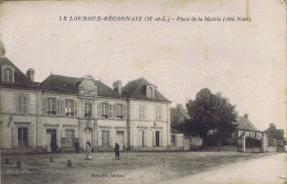 49 - Le Loroux-Béconnais (Maine-et-Loire) - Place De La Mairie (côté  Nord) - Le Louroux Beconnais