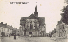 49 - Le Loroux-Béconnais (Maine-et-Loire) - L'Abside De L'Eglise Et La Mairie - Le Louroux Beconnais