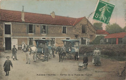 94 - VAL DE MARNE - LE PLESSIS-TRÉVISE - Ferme De La Place De L'église - Superbe Animation, Livreurs De Lait - 10778 - Le Plessis Trevise