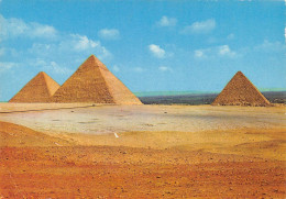 THE PYRAMIDS - GIZA NON CIRCULEE - Pyramides