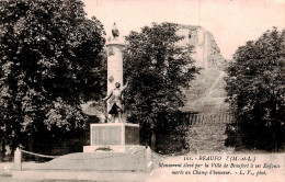 Beaufort En  Vallée       49             Monument élévé A Ses Enfants Morts Au Champ D'Honneur    (voir Scan) - Sonstige & Ohne Zuordnung