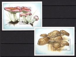 Turks & Caicos Islands 1994 Fungi MS Set MNH (SG MS1253a&b) - Turks And Caicos