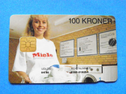 CHIP Phonecard Denmark Danmont Woman Miele River 100 Kroner 04.96 - Danemark