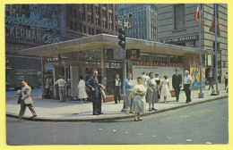 Times Square Information CENTER Broadway And 43rd Street At Time Square 1950 ( Très Peu Commune ) - Broadway
