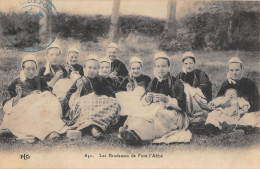 CPA 29 LES BRODEUSES DE PONT L'ABBE - Pont L'Abbe