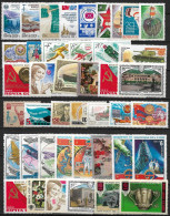 Russie Lot 62 Timbres Neufs ** - Colecciones