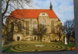 D200896       CPM AK  Österreich -   Kirchenplatz  Mödling -St. Othmar - Mödling