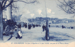 CPA 29 CONCARNEAU / LE QUAI D'AIGUILLON ET QUAI CARNOT / VUE PRISE DE LA PLACE D'ARMES - Concarneau