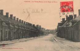 Vierzon * Les Vieilles Maison De La Route De Neuvy * Villageois - Vierzon