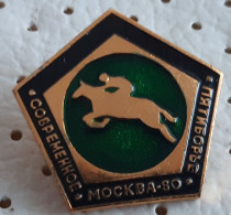 Equittation Horse Olympic Games Moscow 1980 Pin - Weightlifting