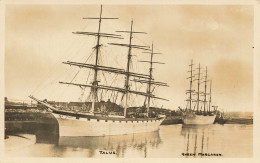 TALUS & QUEEN MARGAREY * Carte Photo * Bateau Voilier Goëlette 3 & 4 Mâts * Talus Et Queen Margarey - Voiliers