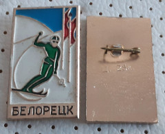 BELORETSK Skiing Skier Ski Resort Russia CCCP Pin - Invierno