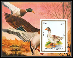 Fujeira - 1574/ Bloc N° 131 B Domesctic Goose Oie ** MNH Non Dentelé Imperf  - Eenden