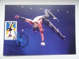 CARTE MAXIMUM CARD CIRQUE EQUILIBRISTE SUR PIEDESTAL FRANCE - Circo