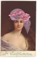 N°16702 - Bonnet Sainte-Catherine - Jeune Femme Portant Un Chapeau En Tulle Rose - Sainte-Catherine