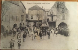 Cpa 24 EYMET Une Cavalcade Place Gambetta; Animée, Attelage, Cachets Alger Et Eymet , éd Gillet, écrite 1904 - Eymet