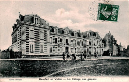 Beaufort En  Vallée       49        Le Collège Des Garçons         (voir Scan) - Andere & Zonder Classificatie