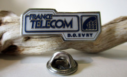 Pin's France Télécom - D.O. EVRY - Telecom De Francia