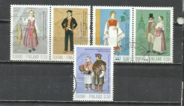 0430B-SERIE COMPLETA FINLANDIA 1972 Nº 674/678 COSTUMBRES, TRAJES REGIONALES - Oblitérés