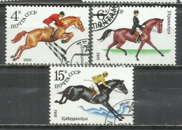 0430F-SERIE COMPLETA RUSIA UNION SOVIETICA CABALLOS 1982 4881/4883 - Oblitérés