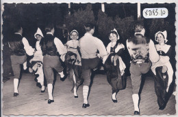 TROYES- BANDE JEUNE CHAMPAGNE- GROUPE FOLKLORIQUE DE TROYES- DANSANT LA SOYOTTE BARALBINE- - Troyes