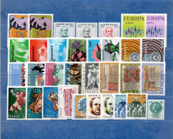 ITALIA**- 1972 - Annata. Completa. 33 Valori  . MNH **. - Années Complètes