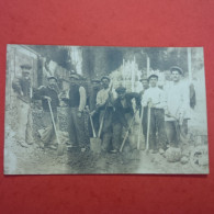 CARTE PHOTO METIER OUVRIER CHAUSSEE - Artisanat