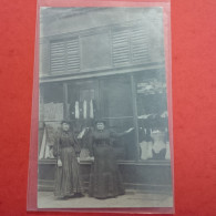 CARTE PHOTO DEVANTURE LIEU A IDENTIFIER MAGASIN DE CONFECTION - Da Identificare