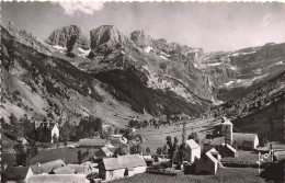 FRANCE - Gavarnie - Le Village - Le Massif Du Marboré Et Le Cirque - Carte Postale - Gavarnie