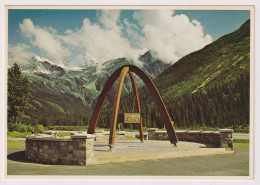 AK 199330 CANADA - British Columbia - Glacier National Park - Trans-Canada Memorial Site - Autres & Non Classés