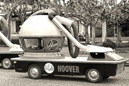 Renault Estafette De Publicité Pour HOOVER Aspirateur Sur Le Tour De France 1963  -  15x10cms  PHOTO - Vrachtwagens En LGV