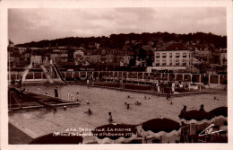 N°121993 -cpa Trouville -la Piscine- - Schwimmen