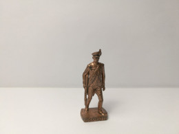 Kinder :  USA 1978-79 - Soldat - Kupfer - USA 1781 - 40mm - Figurine In Metallo