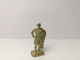 Kinder :  Schotten Um 1743  1980-92 - Korporal - Scot 1 - Gold - SCAME - Figurines En Métal