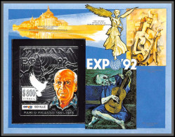 86149b/ Guyana Mi N°233 B Pablo PICASSO Expo Seville 92 ARGENT SILVER Tableau (Painting) DOVE ** MNH Non Dentelé Imperf - Picasso