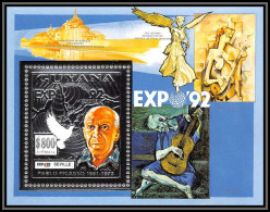 86149/ Guyana Mi N°233 A Pablo PICASSO Expo Seville 92 ARGENT SILVER Tableau (Painting) DOVE COLOMBE ** MNH - Picasso