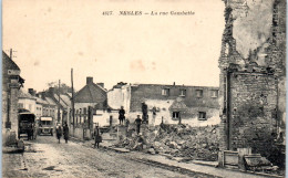 80 NESLES - La Rue Gambetta - Nesle