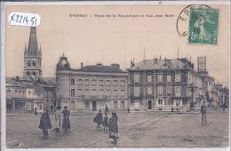 EPERNAY- PLACE DE LA REPUBLIQUE ET RUE JEAN MOET - Epernay