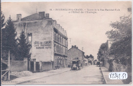 MOURMELON-LE-GRAND- ENTREE DE LA RUE MARECHAL FOCH ET HOTEL DE L EUROPE - Mourmelon Le Grand