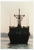 2 Photos Couleur Format Env. 10cm X 15cm - Frégate Destroyer USS Taylor FFG50 - Marseille - 29/5/1997 - Boten