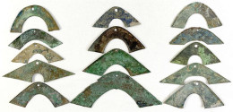 Sammlung 14 X Bronze-Klangplattengeld Der Chunqiu-Periode Ca. 770/476 V.Chr. Sog. "ching". Alle Ohne Muster, Oben Lochun - Chine