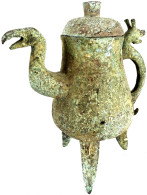 Bronze-Kanne, Chunqiu-Periode Um 700/500 V. Chr. Auf Drei Spitzen Füßen, Verzierung Mit Tierköpfen Am Griff Und Ausguss, - Cina