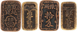 2 Rechteckige (an Den Ecken Abgerundete) Messing-Tokens Zu 10 Cents Der Stadt Yuzhou "Michihiro" Und 30 Cents Des Steuer - Cina