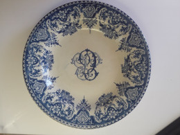 Ancien Plat Ou  Assiette Creuse De La Faïencerie De Gien Avec Estampille Du 19ème - Gien (FRA)