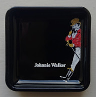 Ancien Cendrier. Whisky " JOHNNIE WALKER " - - Cendriers
