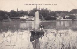 Un Voilier Sur La Seine à Chartrettes - Voile