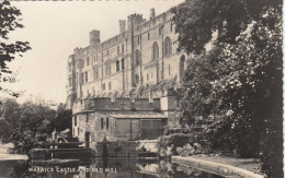 Postcard Warwick Castle And Old Mill RP My Ref B14844 - Warwick