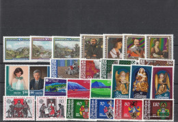 Liechtenstein 1982 Unmounted Mint / Never Hinged Complete Volume In Clean Conservation - Full Years