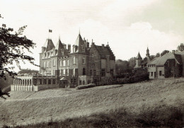 Domaine De Ronchinne : Le Château - Tours Et Terrasses Vues Du Sud-Est - Assesse